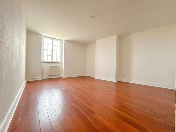 Vente T2 44m2 BORDEAUX (33800)