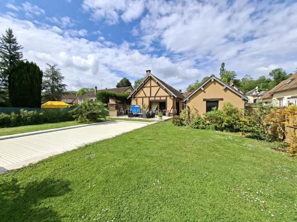 Vente                                                      Maison
                        
                     5 pièces                      153 m2                     à Gisors