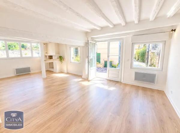 Maison à louer 3 pièces 111.4m² Loudun (86200)