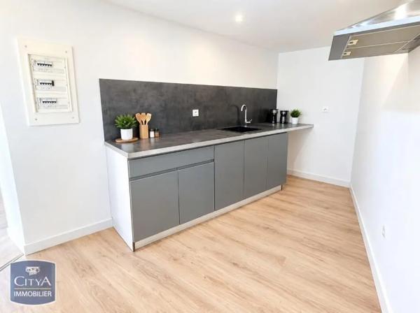 Maison à louer 3 pièces 111.4m² Loudun (86200)