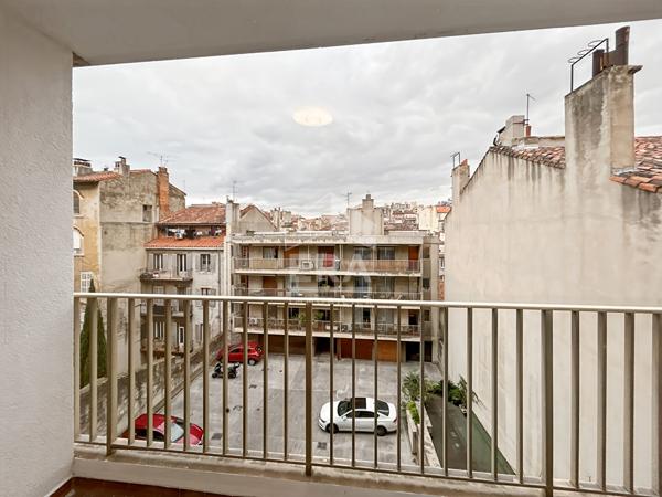 Appartement T4 71m2 Libération 13001