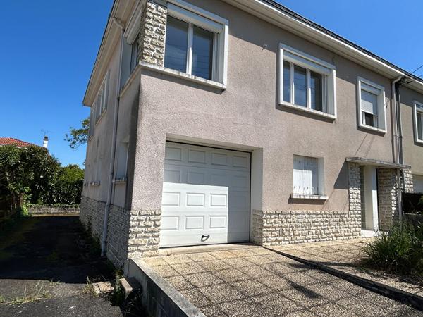 Mitoyenne 1 côté - 6 pièces - 102 m²