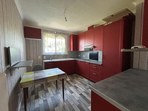 Mitoyenne 1 côté - 6 pièces - 102 m²