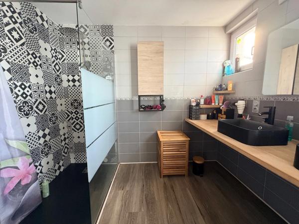 Maison à vendre 5 pièces LANGUIDIC (56)