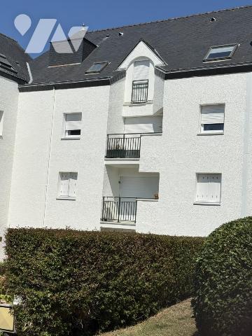 A VENDRE 56 VANNES PORT APPT T2 , 50 m²  avec VUE SUR LES REMPARTS