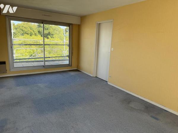 A VENDRE 56 VANNES PORT APPT T2 , 50 m²  avec VUE SUR LES REMPARTS