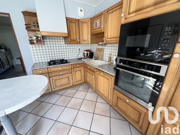 Maison à vendre 6 pièces 120 m² Vic-sur-Cère