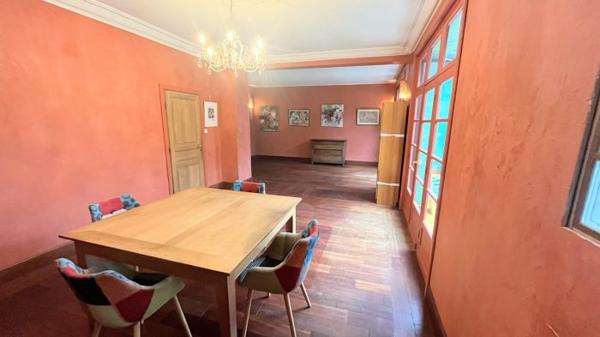 Maison mitoyenne 2 côtés Lille Secteur Lille 200 m²