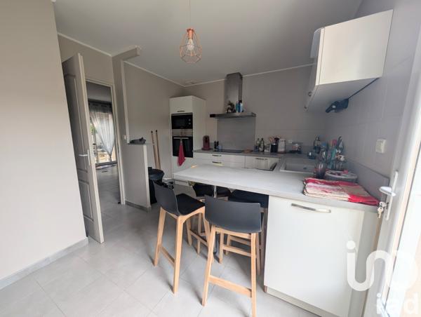 House for sale 4 rooms 91 m² Châteaurenard