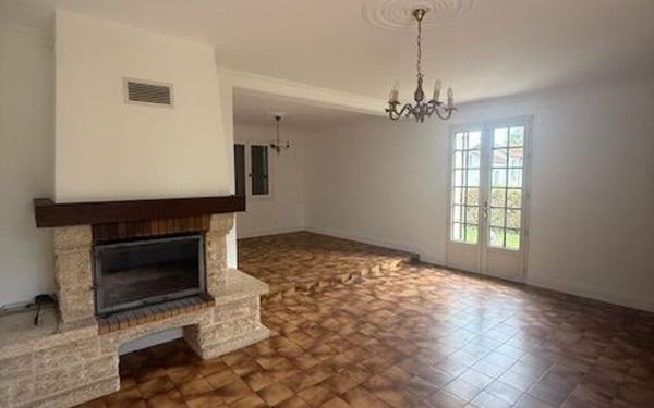 Maison à louer    5 pièces •  Bergerac