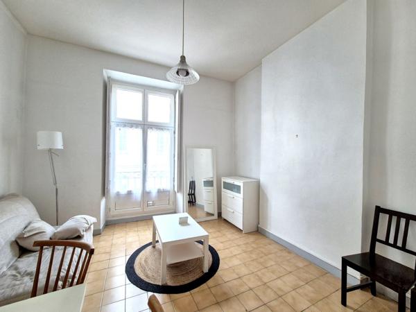 Appartement
                                                                                                                                                                                                                                                                                                                        2 pièce(s)                                                                                                                                                                                                          1 chambre(s)                                                                                                                                                                                                          34  m²