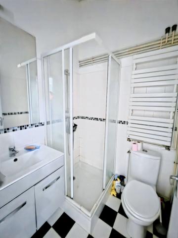 Appartement
                                                                                                                                                                                                                                                                                                                        2 pièce(s)                                                                                                                                                                                                          1 chambre(s)                                                                                                                                                                                                          34  m²