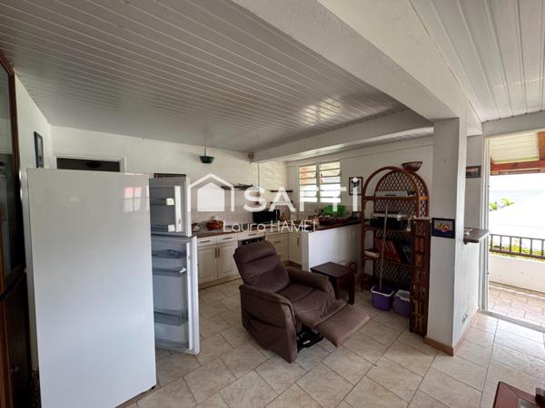 Maison avec 2 T3, vue mer.