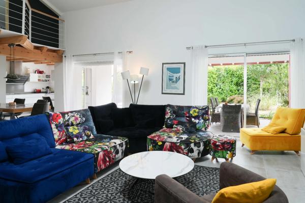 Maison contemporaine d’exception avec piscine – Élégance, confort et performance énergétique au cœur de Larressore