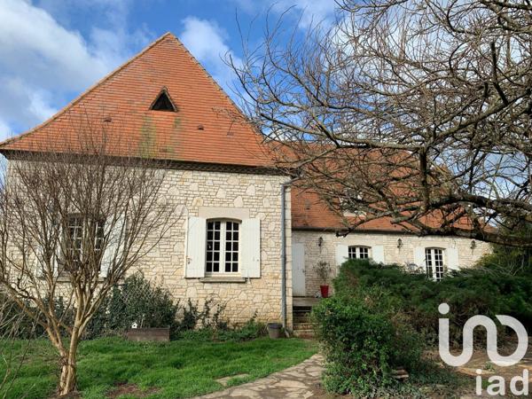 Maison traditionnelle 6 pièces de 278 m² à Lamonzie-Saint-Martin (24680)