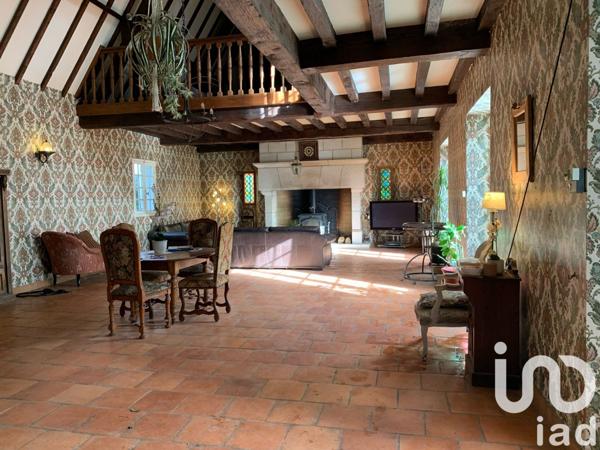 Maison traditionnelle 6 pièces de 278 m² à Lamonzie-Saint-Martin (24680)