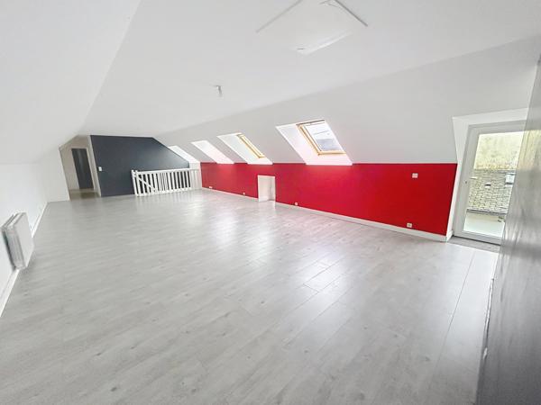 Plouay (56240) Découvrez cette longère située à quelques minutes du bourg de Plouay.