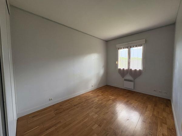 Appartement 3 pièces avec jardin, terrasse et parking : centre-ville d'Ozoir-la-Ferrière - OZOIR LA FERRIERE