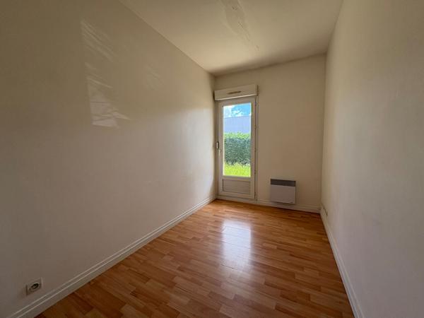 Appartement 3 pièces avec jardin, terrasse et parking : centre-ville d'Ozoir-la-Ferrière - OZOIR LA FERRIERE