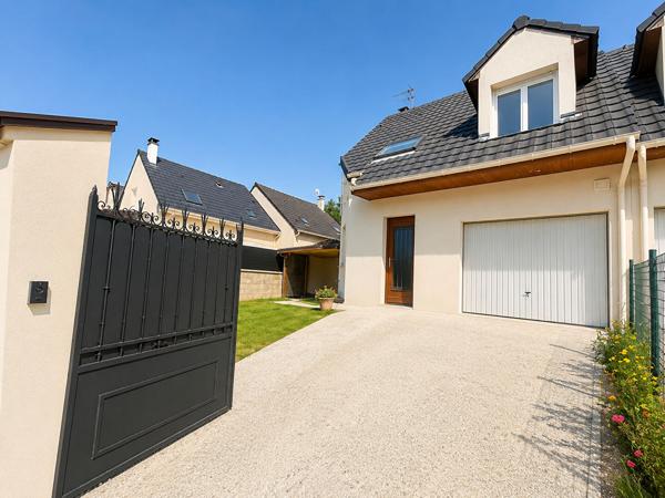 Maison familiale avec sous-sol total et fort potentiel - Pomponne