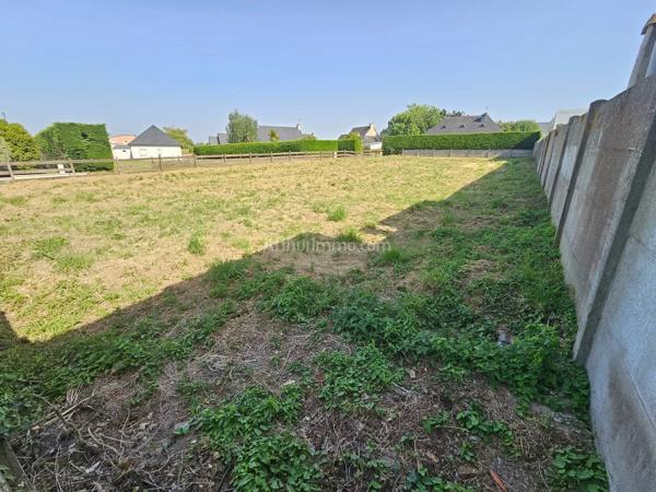 Vente                                                      Terrain
                        
                                         601 m2                     à Ploumagoar