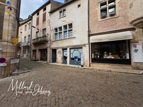 Appartement à SAINT-GENGOUX-LE-NATIONAL, 71460 - 2 pièces 47m²