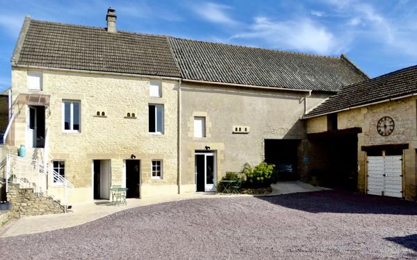 Maison à vendre    11 pièces •  Luc-sur-Mer