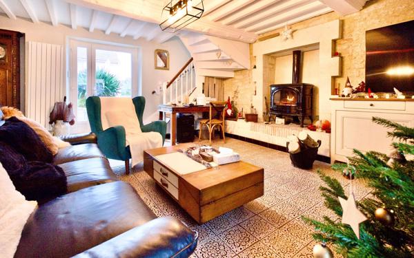 Maison à vendre    11 pièces •  Luc-sur-Mer