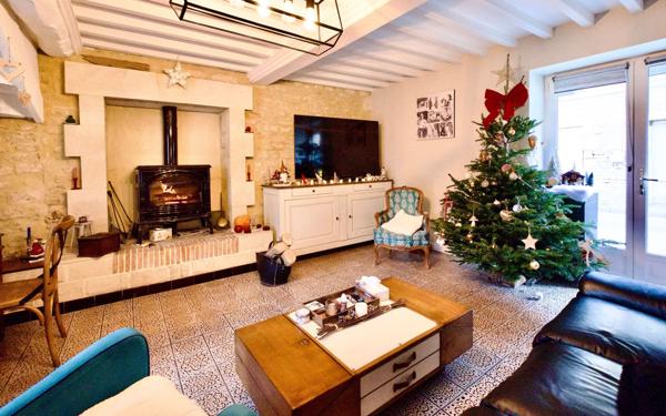 Maison à vendre    11 pièces •  Luc-sur-Mer