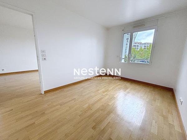 ISSY LES MOULINEAUX - FORT D'ISSY - Vente appartement 2 pièces de 42 m² avec un balcon de 5,10 m²