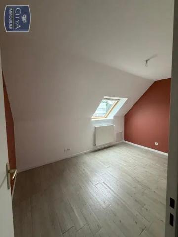 Maison à louer 4 pièces 92m² Allonnes (72700)