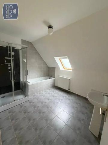 Maison à louer 4 pièces 92m² Allonnes (72700)