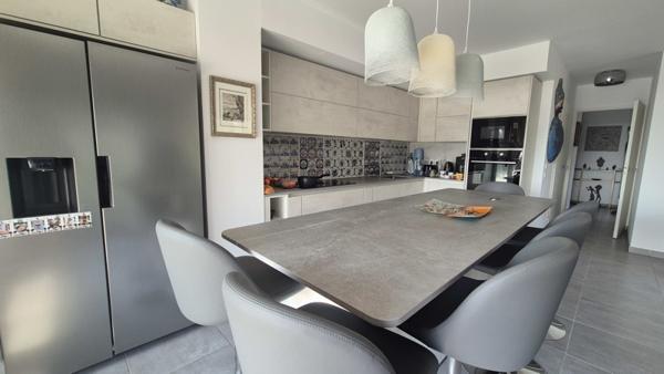Appartement à vendre 480 000 € Toulon 3 p 77 m² DPE A