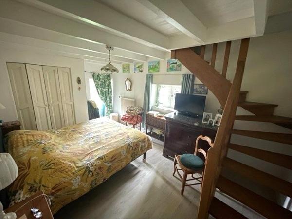 propriété 250 m² habitables sur terrain de presque 2 hectares