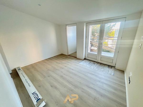 Hypercentre - Duplex avec Rooftop et Terrasse €360 000 ** - Référence MR647-3