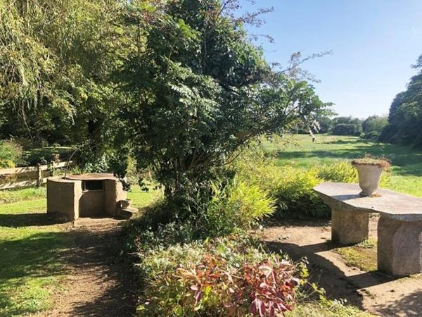 Propriété Moulin à 422 m² ROCHESERVIERE (85)