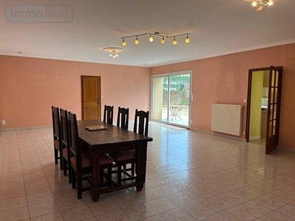 Maison à vendre à Savigné-l'Évêque dans la Sarthe (72460), ref : 13827/622