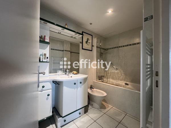Appartement
         3 pièces
        - 116 m² 789 000 € *