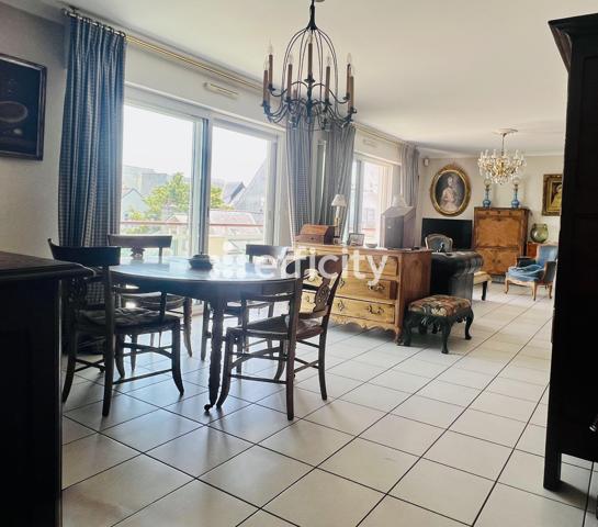 Appartement
         3 pièces
        - 116 m² 789 000 € *