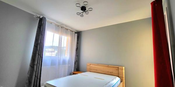 Rouen Préfecture : Bel Appt rénové de 40 m² au 3e et dernier Etage (Asc), avec cave 10 m² & Gge !