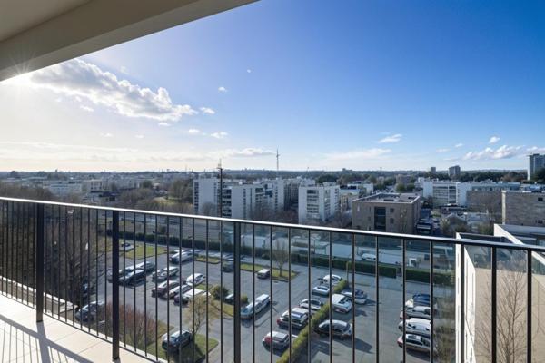 Appartement 3 pièces avec balcon cave et 2 stationnements