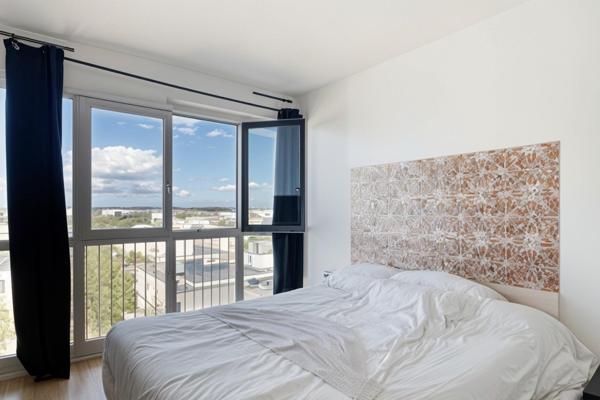 Appartement 3 pièces avec balcon cave et 2 stationnements