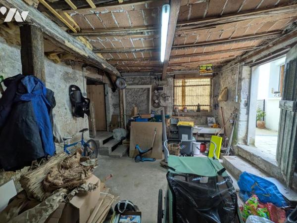Espace semi troglodyte à aménager
