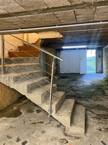 PLOEREN près de Vannes. Bus et commerces à pieds.