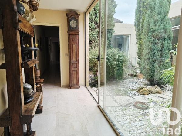 Maison à vendre 7 pièces 232 m² Saint-Julien-du-Sault