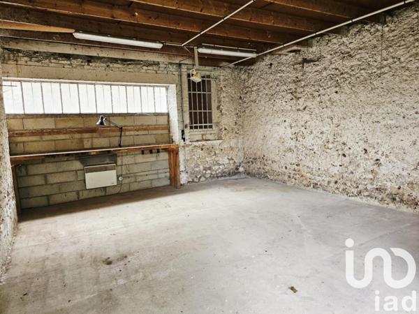 Maison à vendre 7 pièces 232 m² Saint-Julien-du-Sault