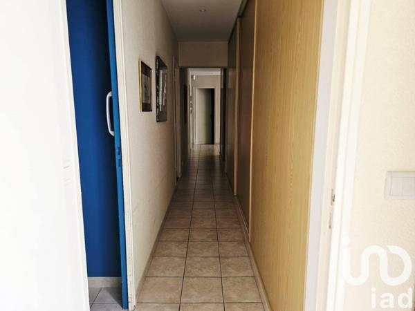 Maison à vendre 7 pièces 232 m² Saint-Julien-du-Sault