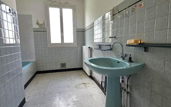 Appartement à vendre    4 pièces • 102 440 m2 Corbeil-Essonnes