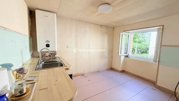 Vente                                                      Maison
                        
                     5 pièces                      135 m2                     à Millau