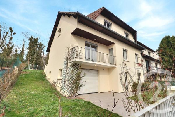Maison à vendre  8 pièces - 213 m2 VAUJOURS - 93